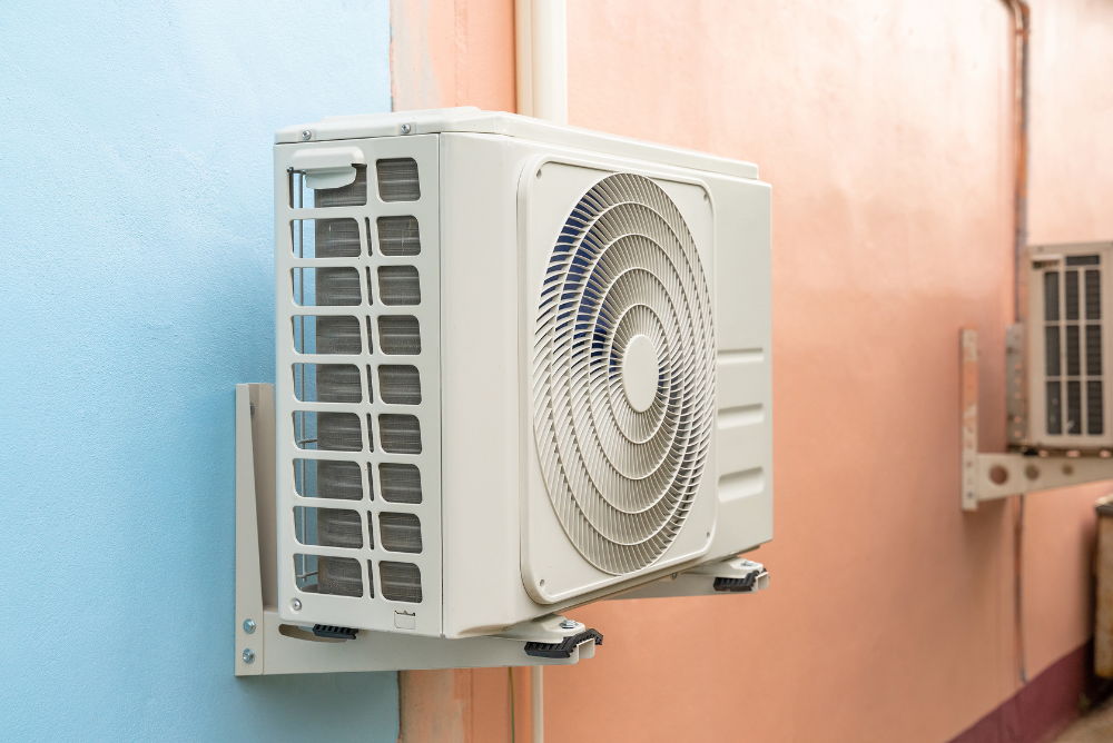 We all know that heating and cooling our homes can be a huge expense. But did you know that optimizing your HVAC system can help reduce your energy bills? Here are some tips on optimizing your HVAC system and keeping your energy bills low.